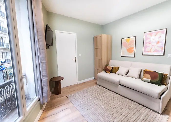 Апартаменты Stylish Modern Near Gare De Lyon