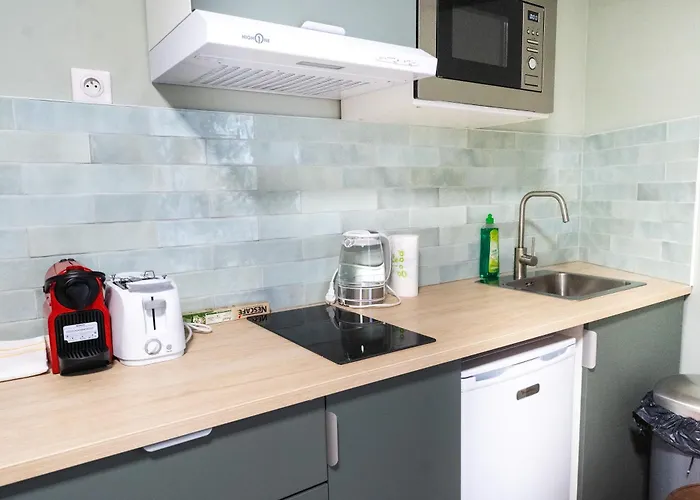 Апартаменты Stylish Modern Near Gare De Lyon