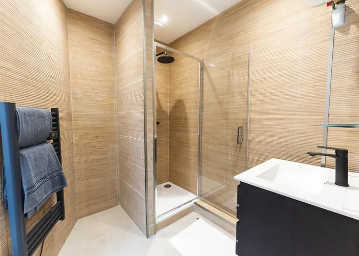 Апартаменты Stylish Modern Near Gare De Lyon Париж